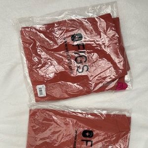 FIGS Terracotta Scrub Set